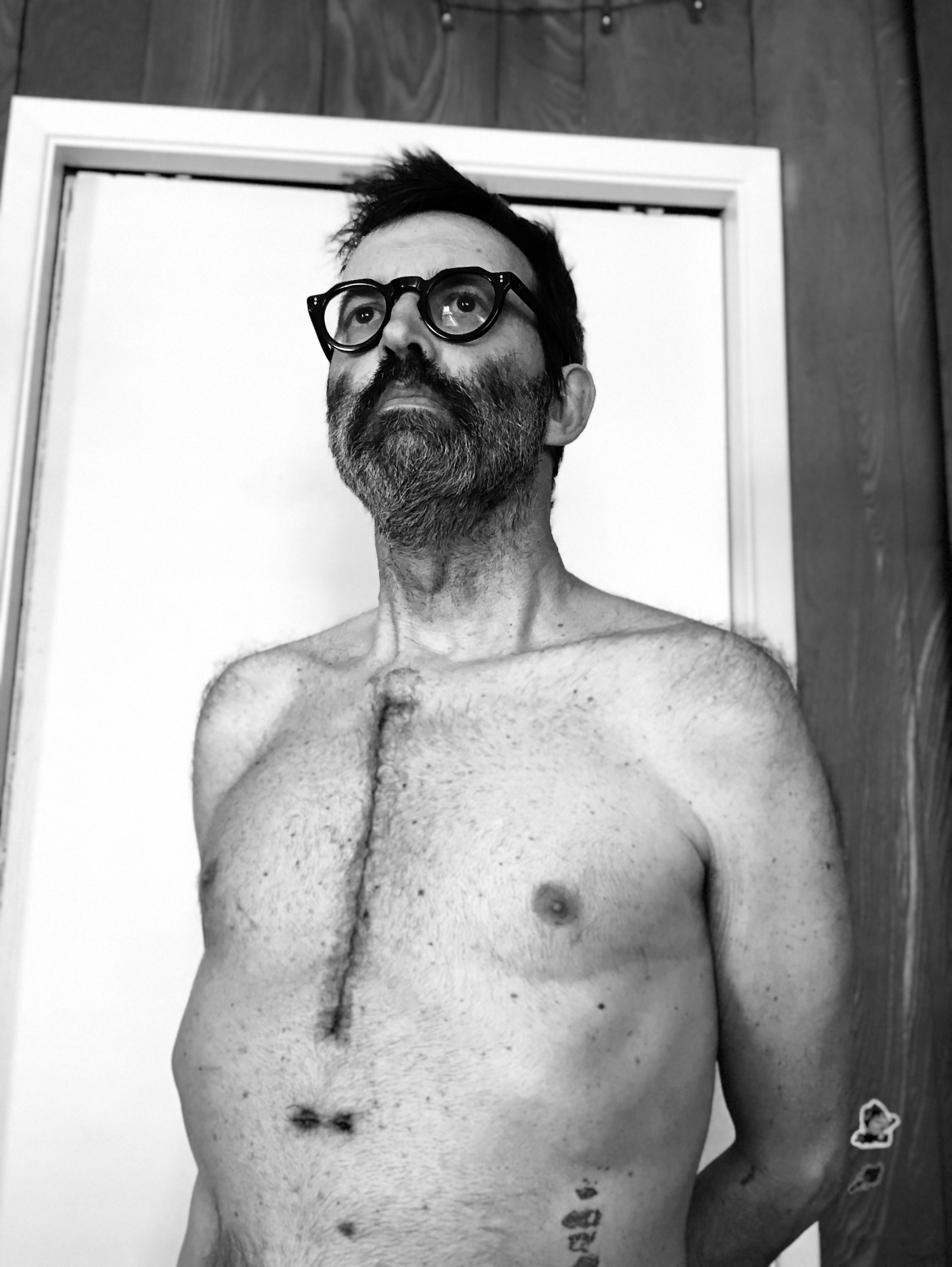 Певец Eels опубликовал это фото, чтобы привлечь внимание к медицинским проверкам.