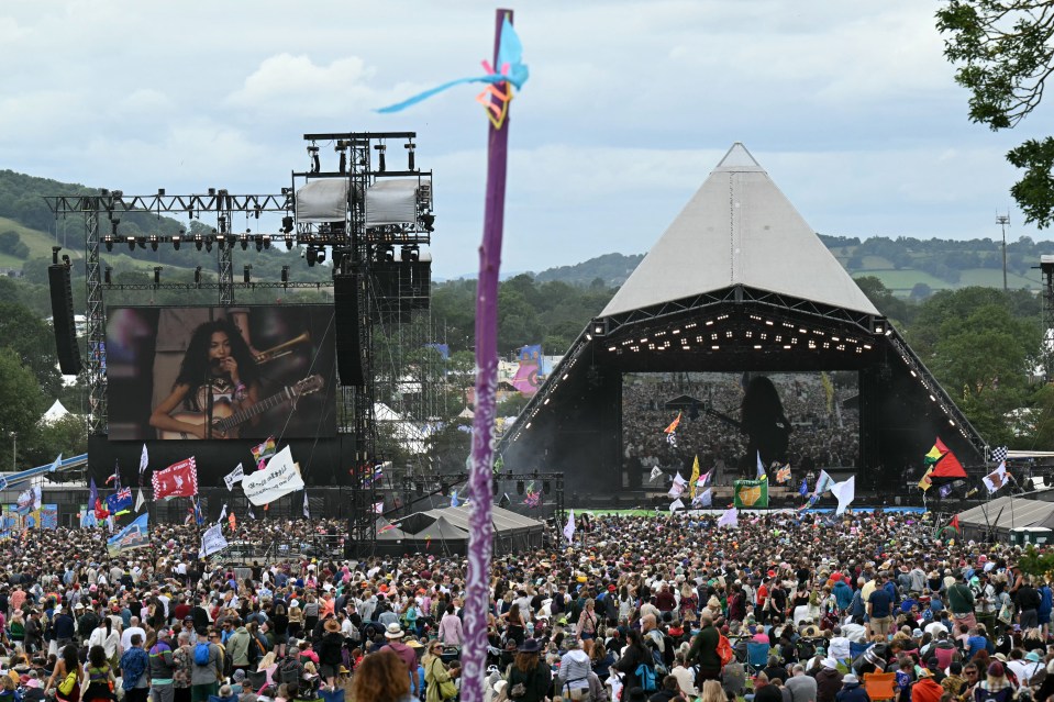 Инсайдеры отрасли считают, что они станут хедлайнерами фестиваля Glastonbury