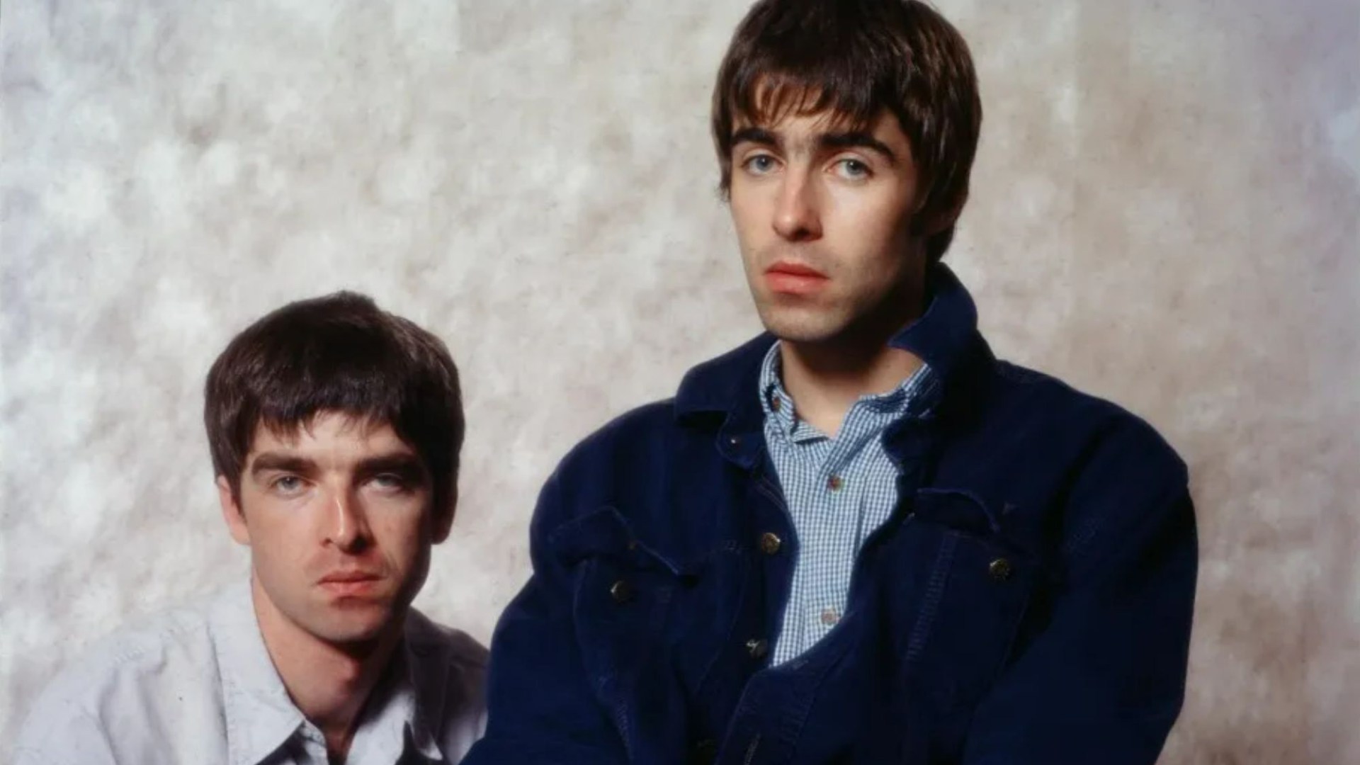 Поклонники Oasis отчаянно пытаются сбыть билеты по завышенной цене, так как голосование за новые «более дешевые» даты начинается СЕГОДНЯ